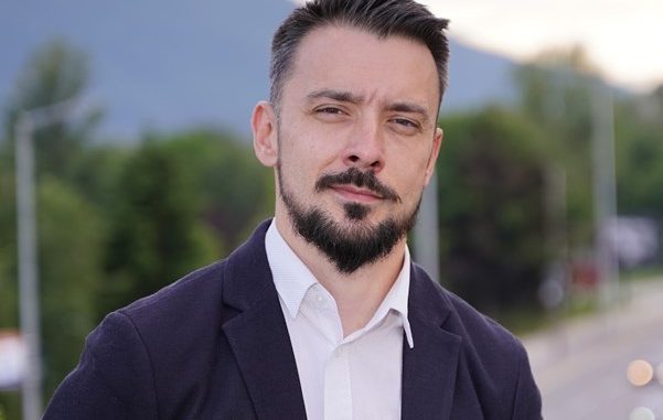 Кристиян Шкварек