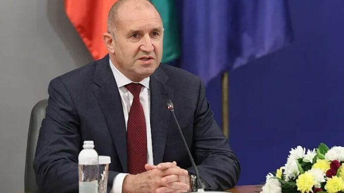 Румен Радев